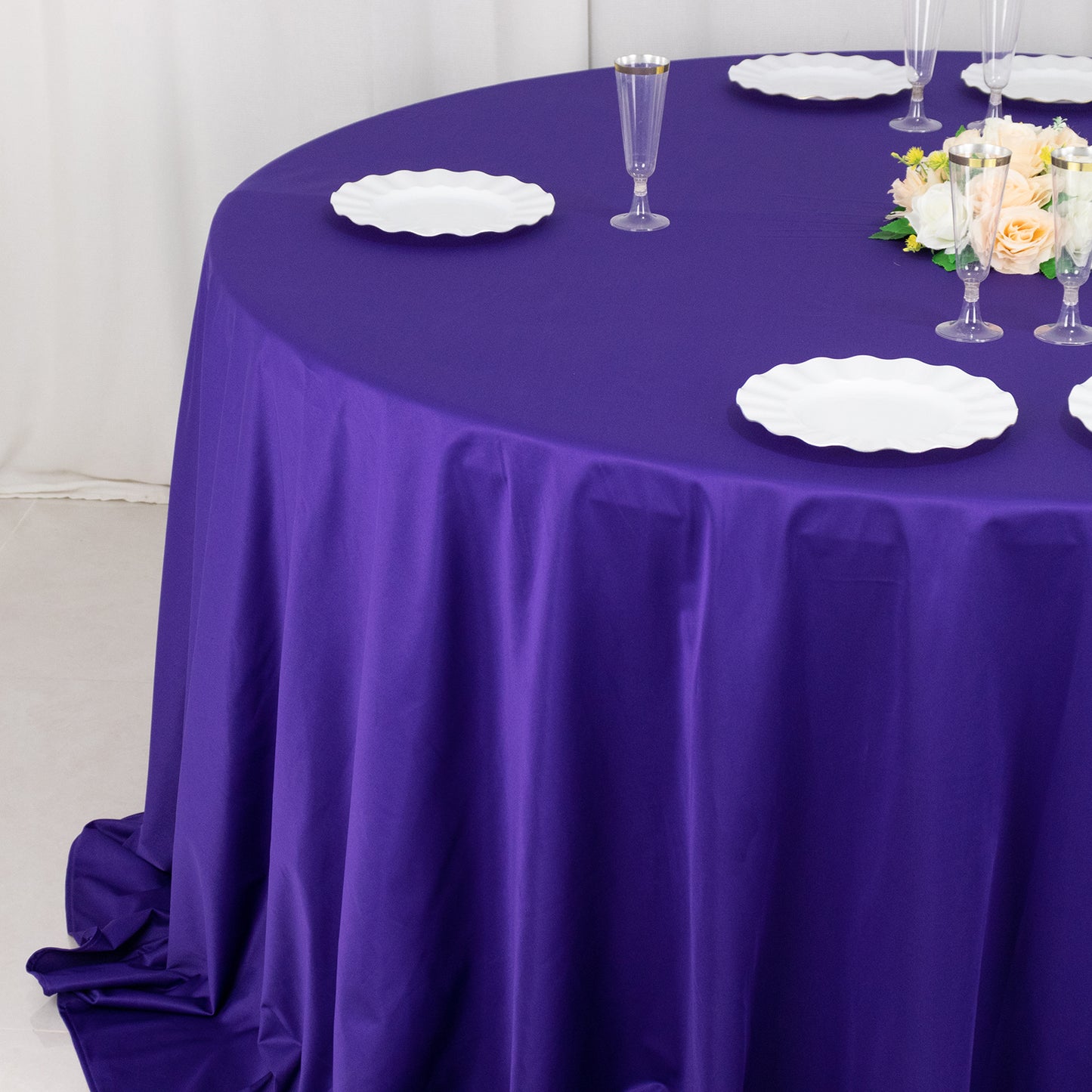 132" Purple Premium Scuba Wrinkle Free Round Tablecloth, Seamless Scuba Polyester Tablecloth