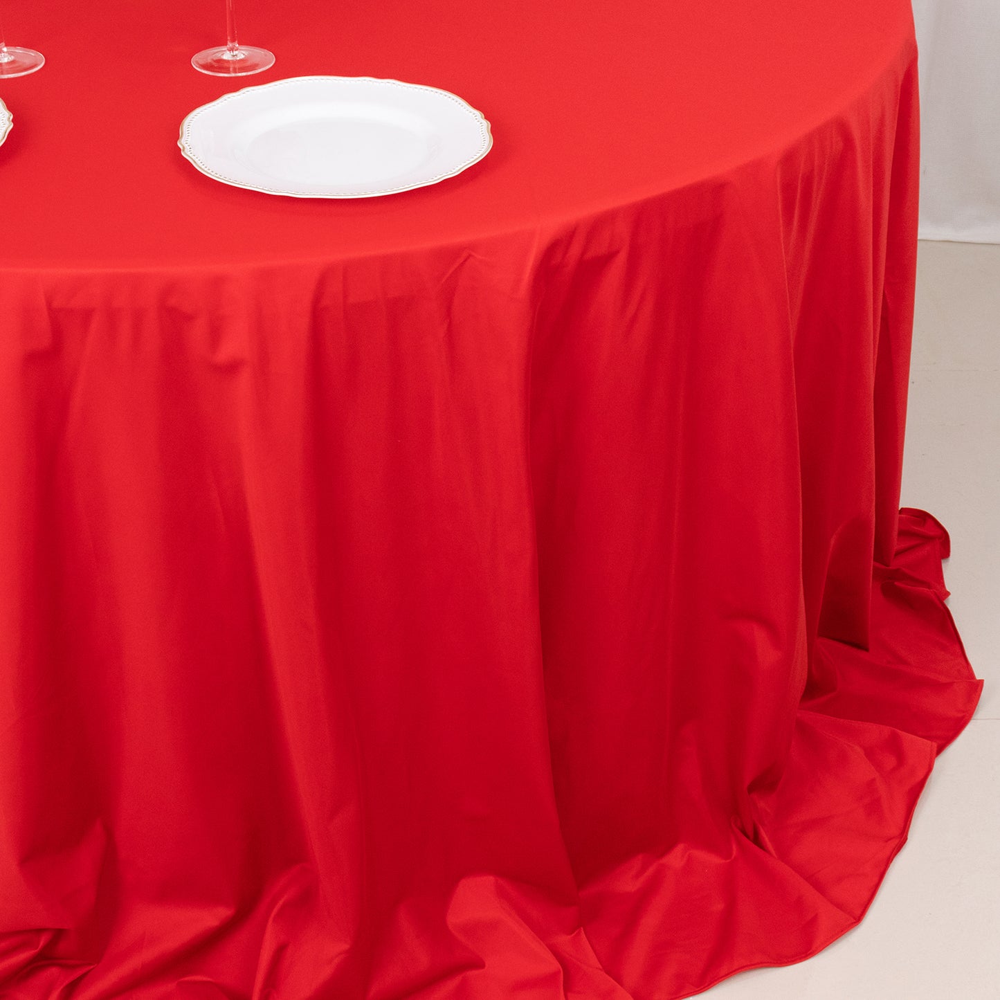 132" Red Premium Scuba Wrinkle Free Round Tablecloth, Seamless Scuba Polyester Tablecloth