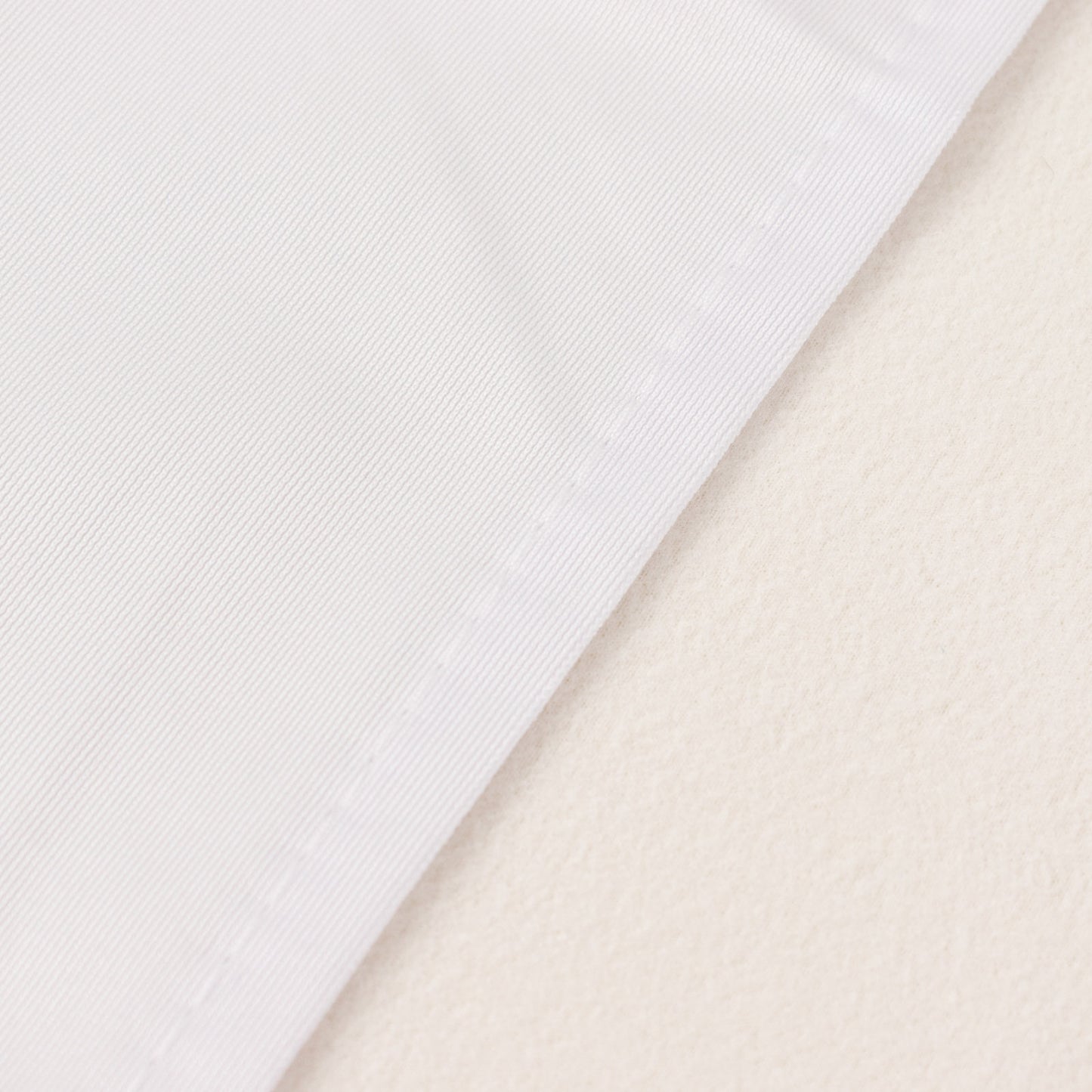 132" White Scuba Wrinkle Free Round Tablecloth, Seamless Scuba Polyester Tablecloth