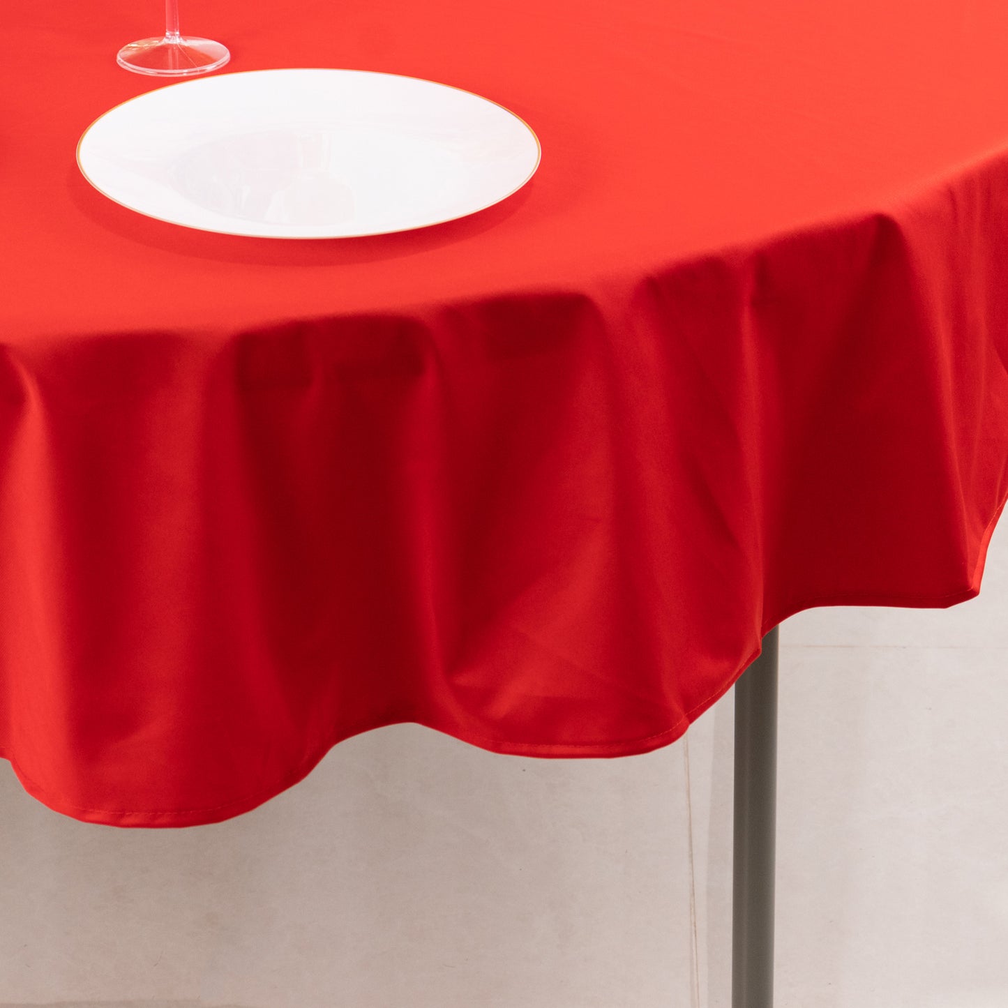 70" Red Premium Scuba Wrinkle Free Round Tablecloth, Scuba Polyester Tablecloth