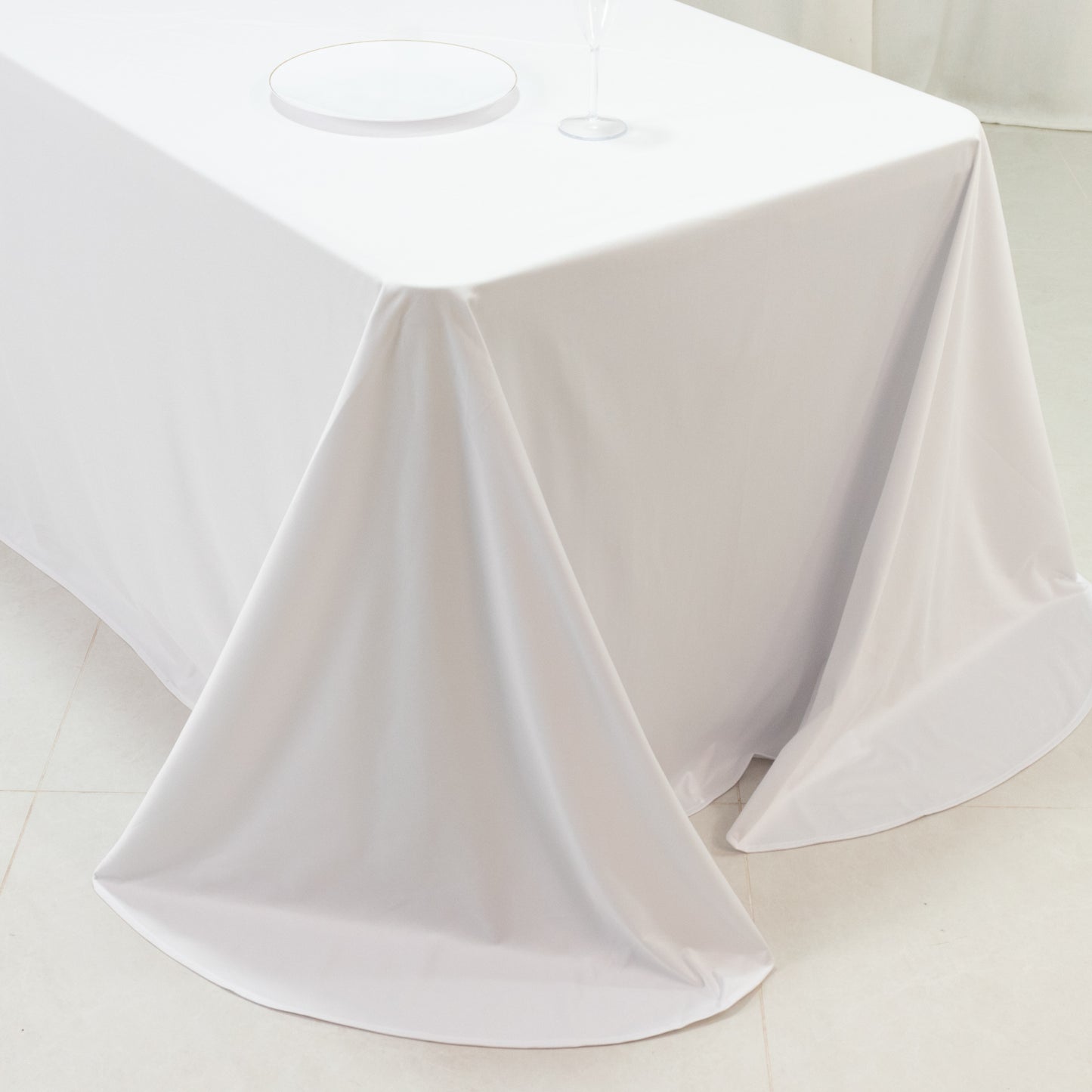 Scuba Rectangular 90"x156" Tablecloth White with Rounded Corners – Seamless, Wrinkle Free & Stain Resistant Table Cover