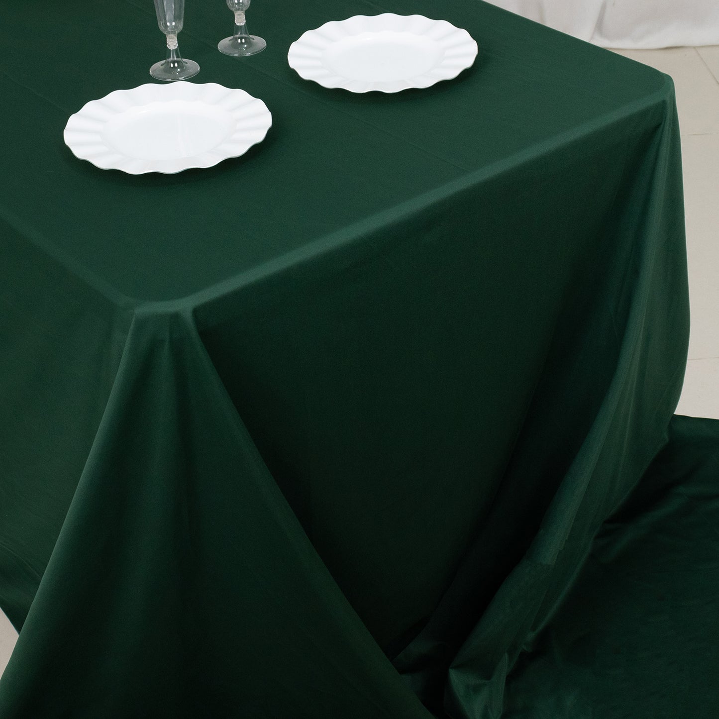 90"x156" Hunter Emerald Green Premium Scuba Wrinkle Free Rectangular Tablecloth, Seamless Scuba Polyester Tablecloth