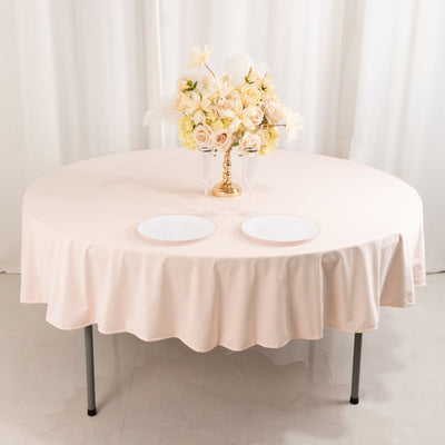 Seamless Table Cover for a Refined Look