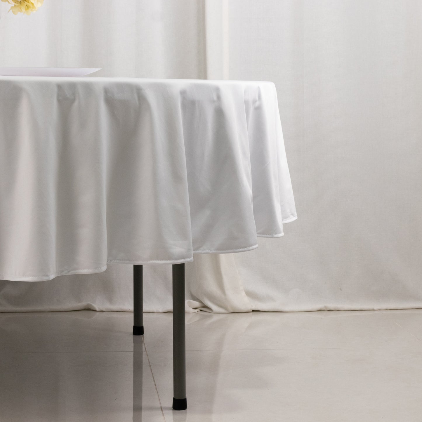 90" White Premium Scuba Wrinkle Free Round Tablecloth, Scuba Polyester Tablecloth