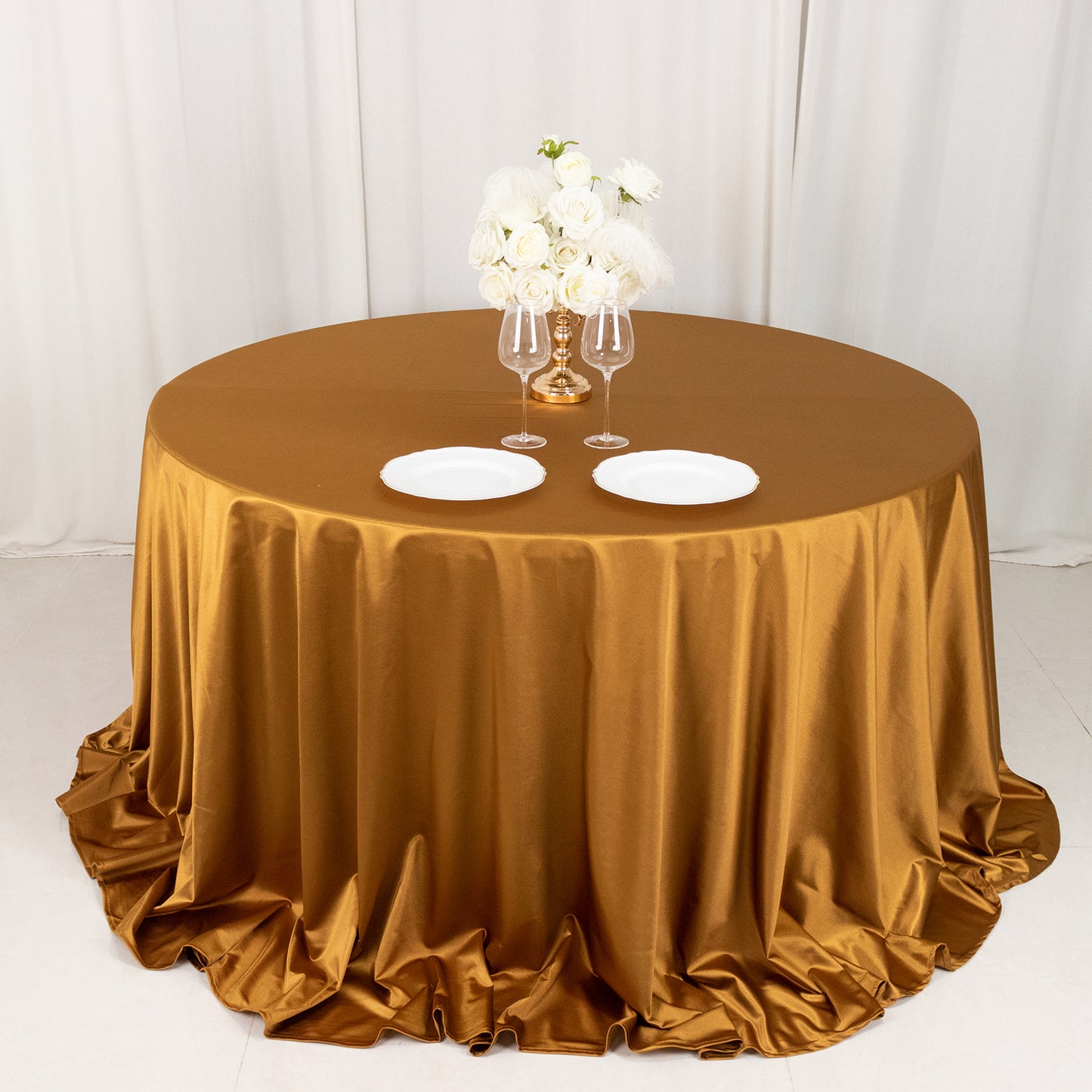 132" Shimmer Gold Premium Scuba Round Tablecloth, Wrinkle Free Seamless Polyester Tablecloth