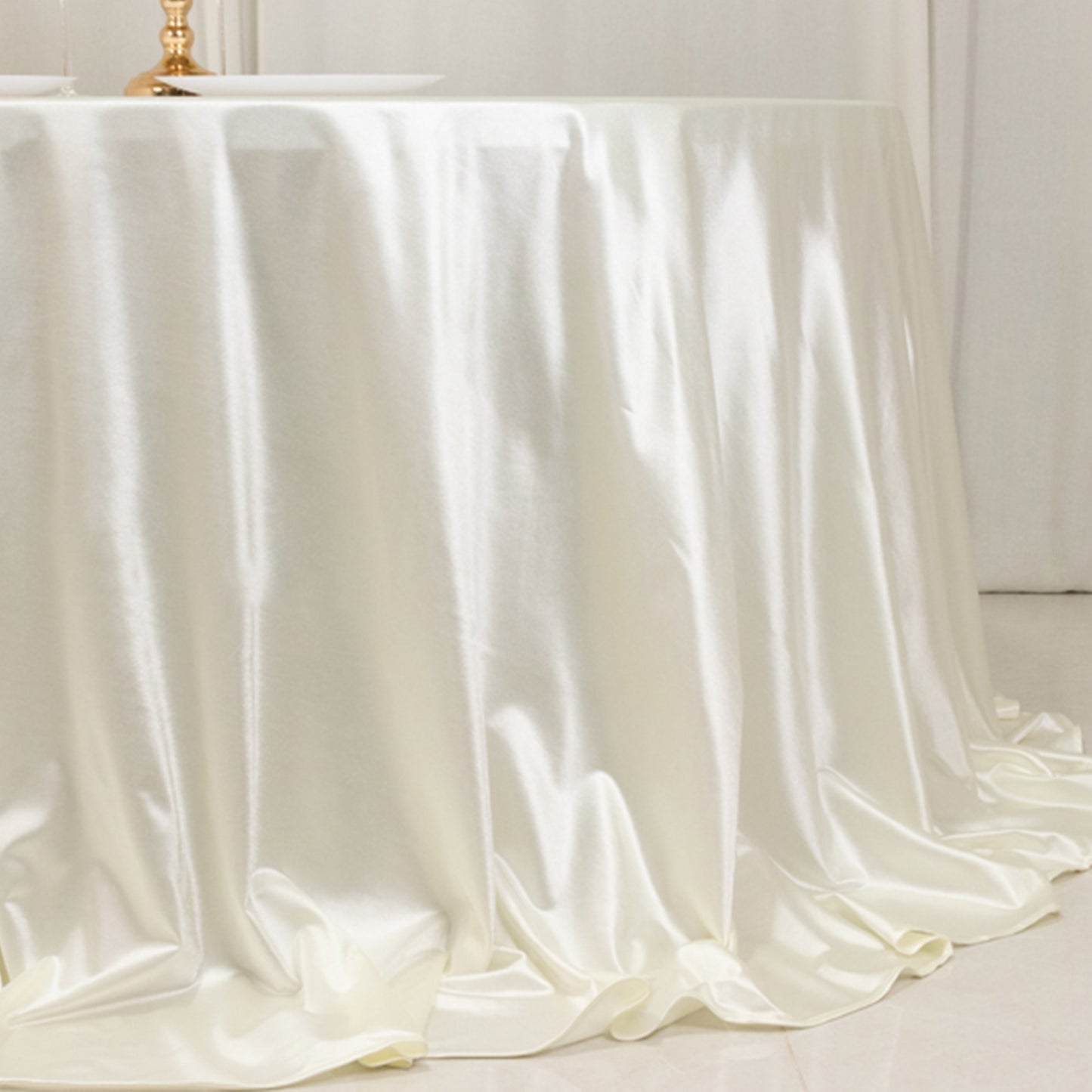 132" Shimmer Pearl White Scuba Round Tablecloth, Wrinkle Free Seamless Polyester Table Cover for 6 Foot Table With Floor-Length Drop