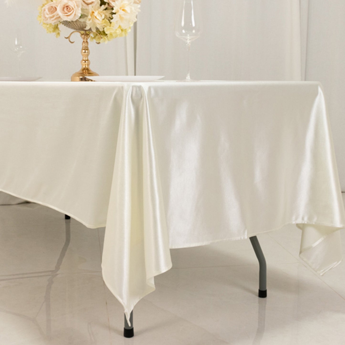 60"x102" Shimmer Pearl White Scuba Rectangle Tablecloth, Wrinkle Free Seamless Premium Polyester Table Cover