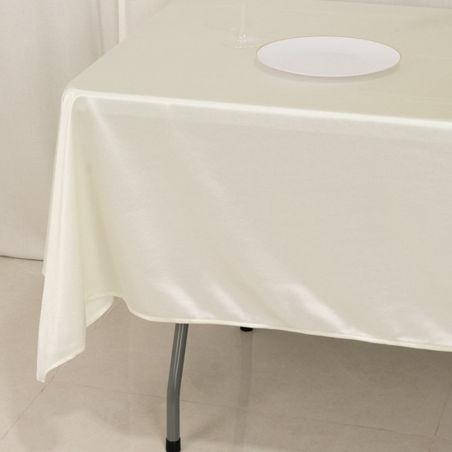 60"x102" Shimmer Pearl White Scuba Rectangle Tablecloth, Wrinkle Free Seamless Premium Polyester Table Cover