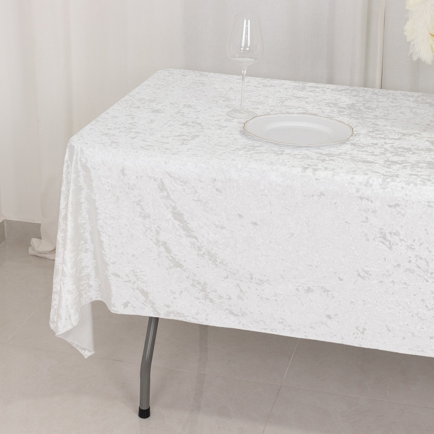 60"x102" White Premium Crushed Velvet Rectangular Tablecloth