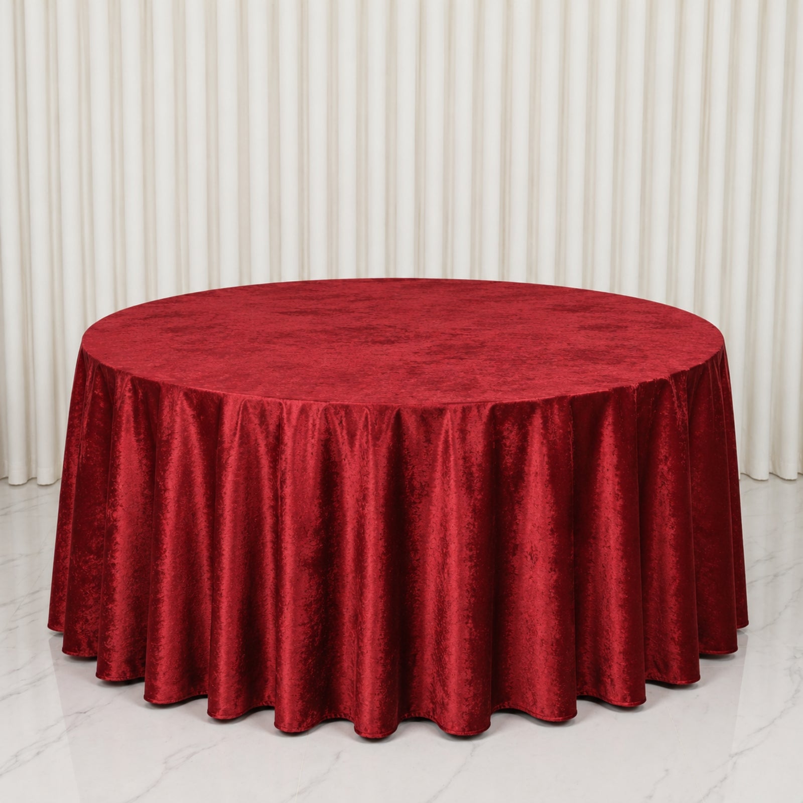 Premium Velvet Red Round Tablecloth - Reusable Soft Seamless Cover