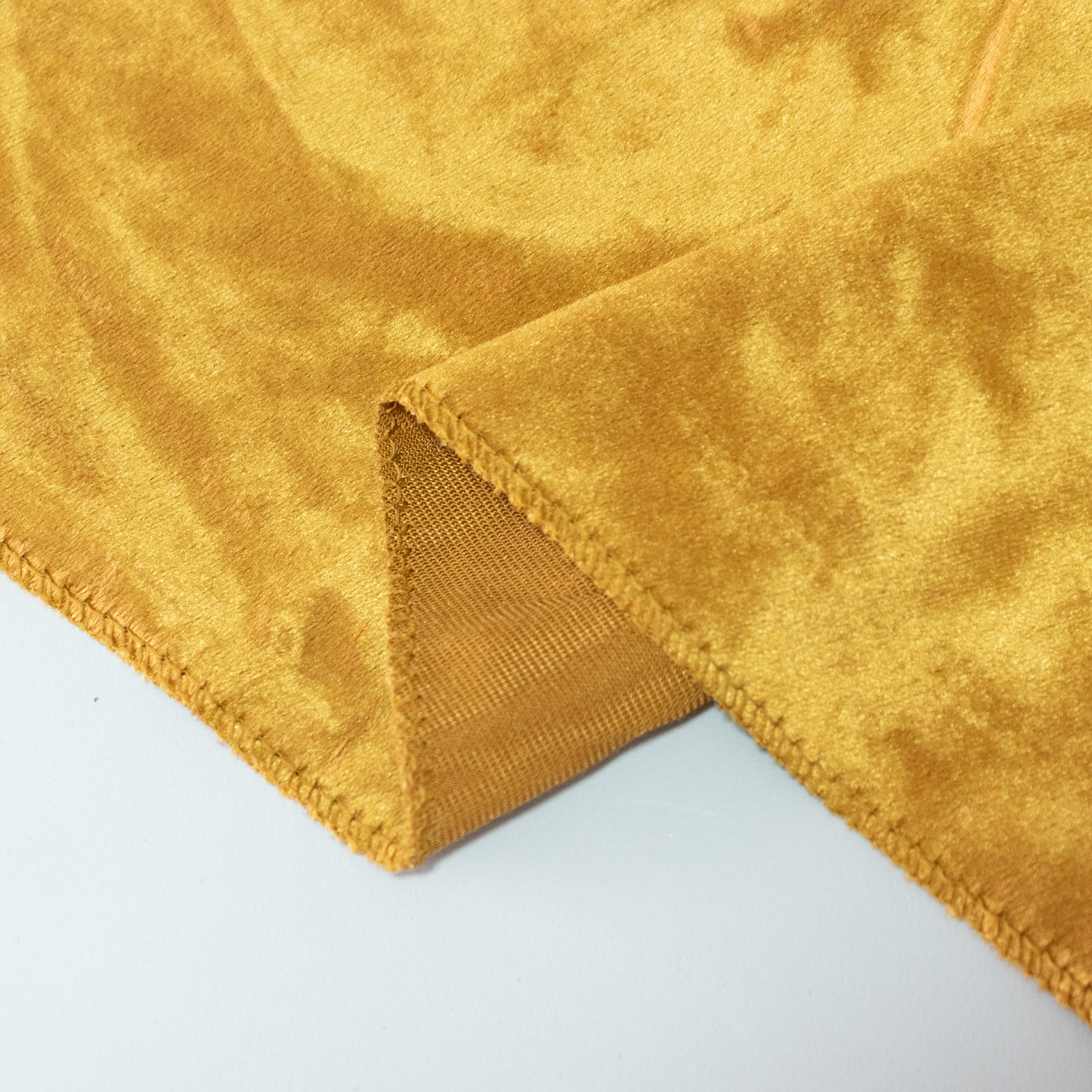 Gold velvet round tablecloth, seamless and reusable.