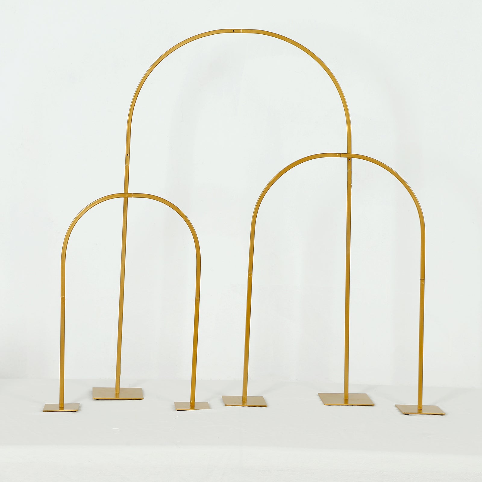Gold Chiara Arch Wedding Cake Display Stand with Rounded Top and Detachable Base.