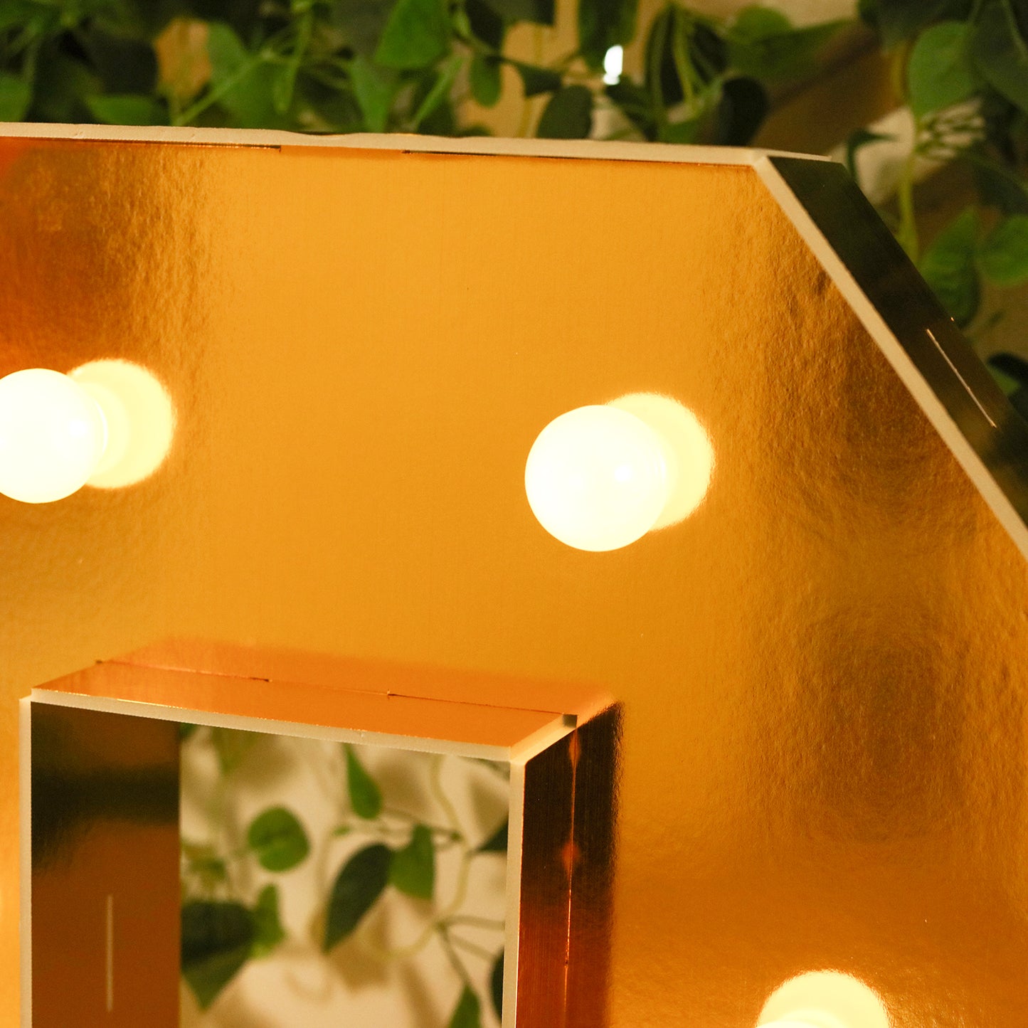 Giant LED Marquee Light Up Number "8", Gold 4ft Pre-Cut Foam Board with 10 Warm White Battery Operated LEDs, Glue Gun and Sticks