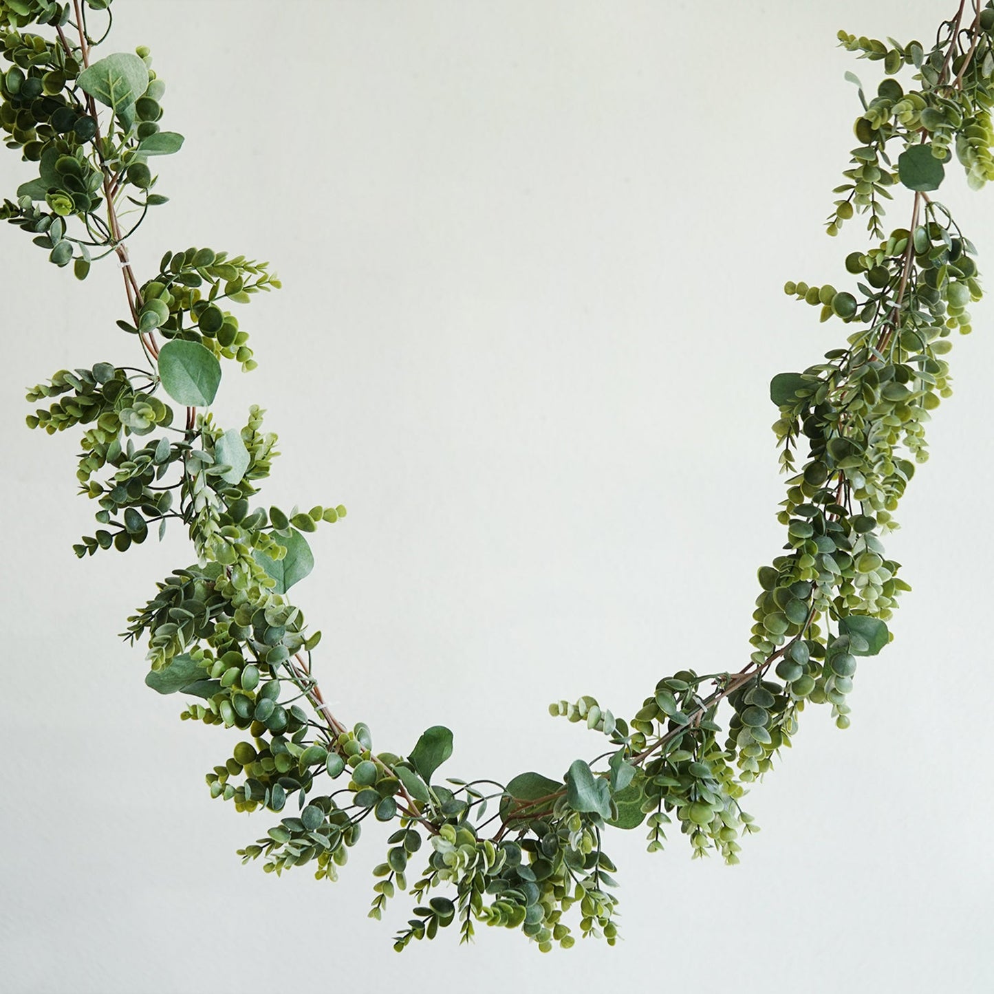 5ft | Real Touch Green Artificial Eucalyptus/Boxwood Leaf Garland Vine