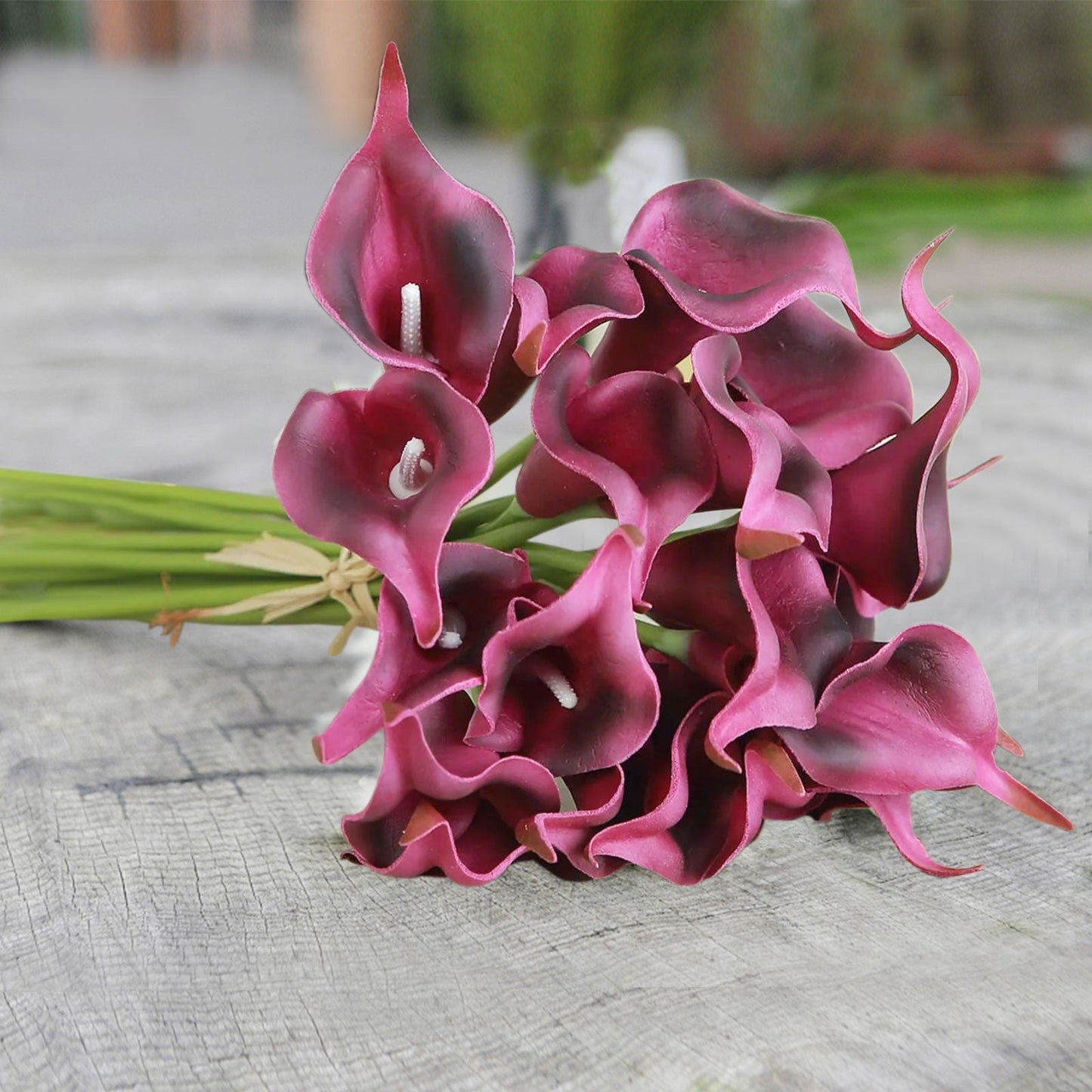 14" Eggplant Artificial Calla Lily Flowers - 20 Stems