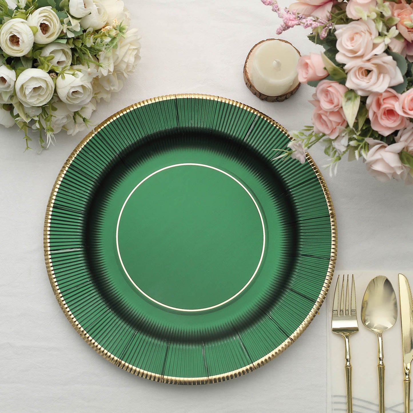 25 Pack | 13" Hunter Emerald Green Sunray Disposable Serving Plates, Heavy Duty Paper Charger Plates With Gold Rim - 350 GSM