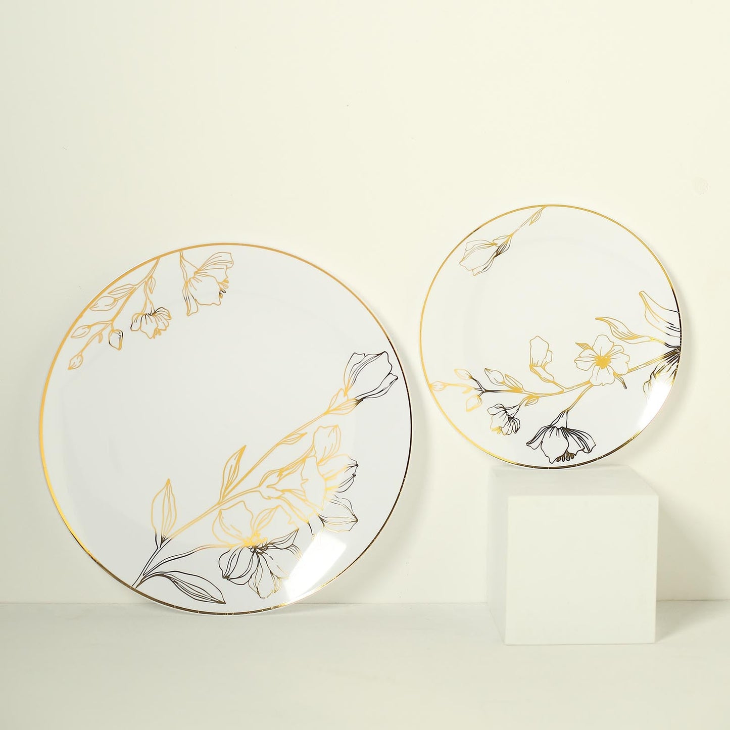 White & Gold 10 Inch X 7 Inch Disposable Round White & Gold Plastic Floral Round Dinner And Dessert Party Plates - 20 Pack