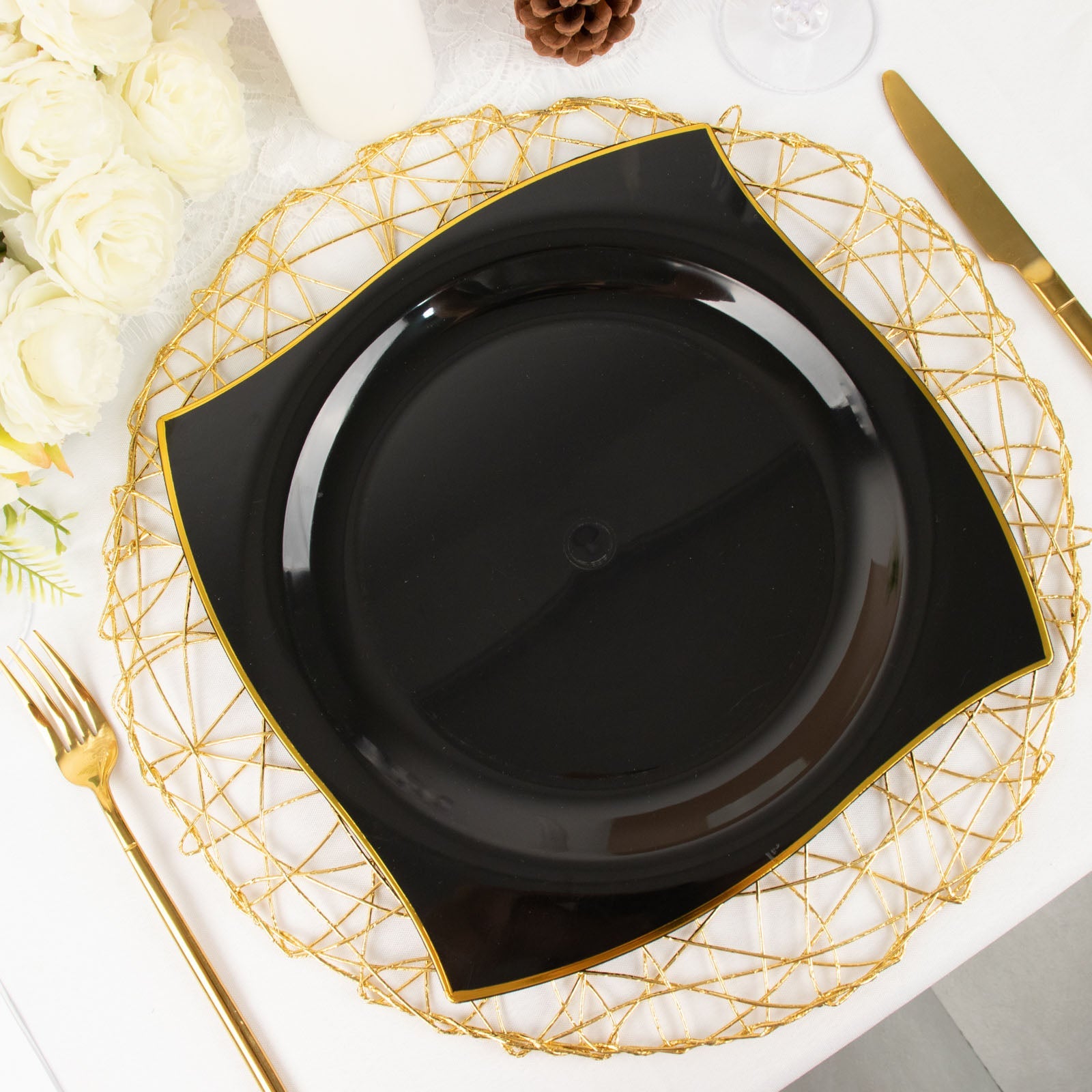 10 Inch Size Style Black Gold Wavy Rim Heavy Duty Plastic Square Dinner Plates 10 Pack