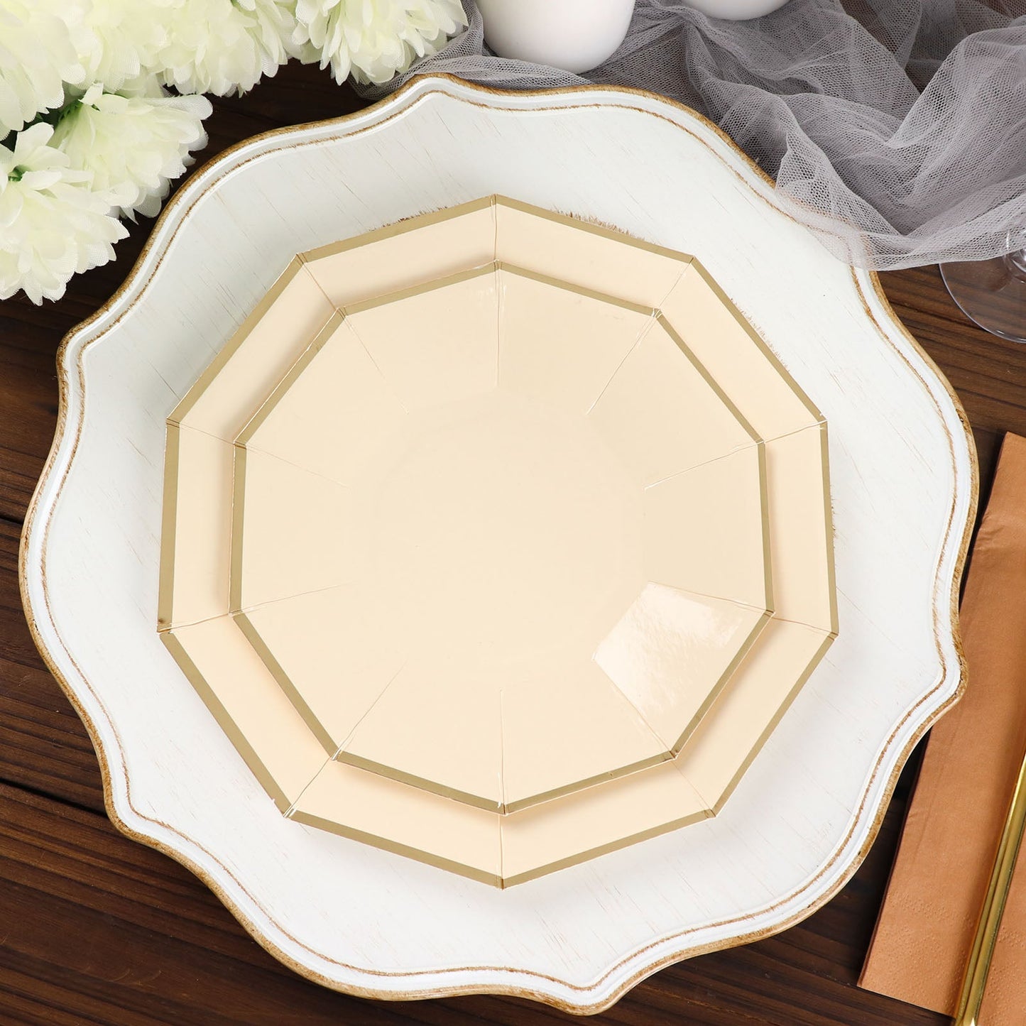 25 Pack 9 Inch Gold Foil Rim Geometric Decagon Design on Beige Paper Plates