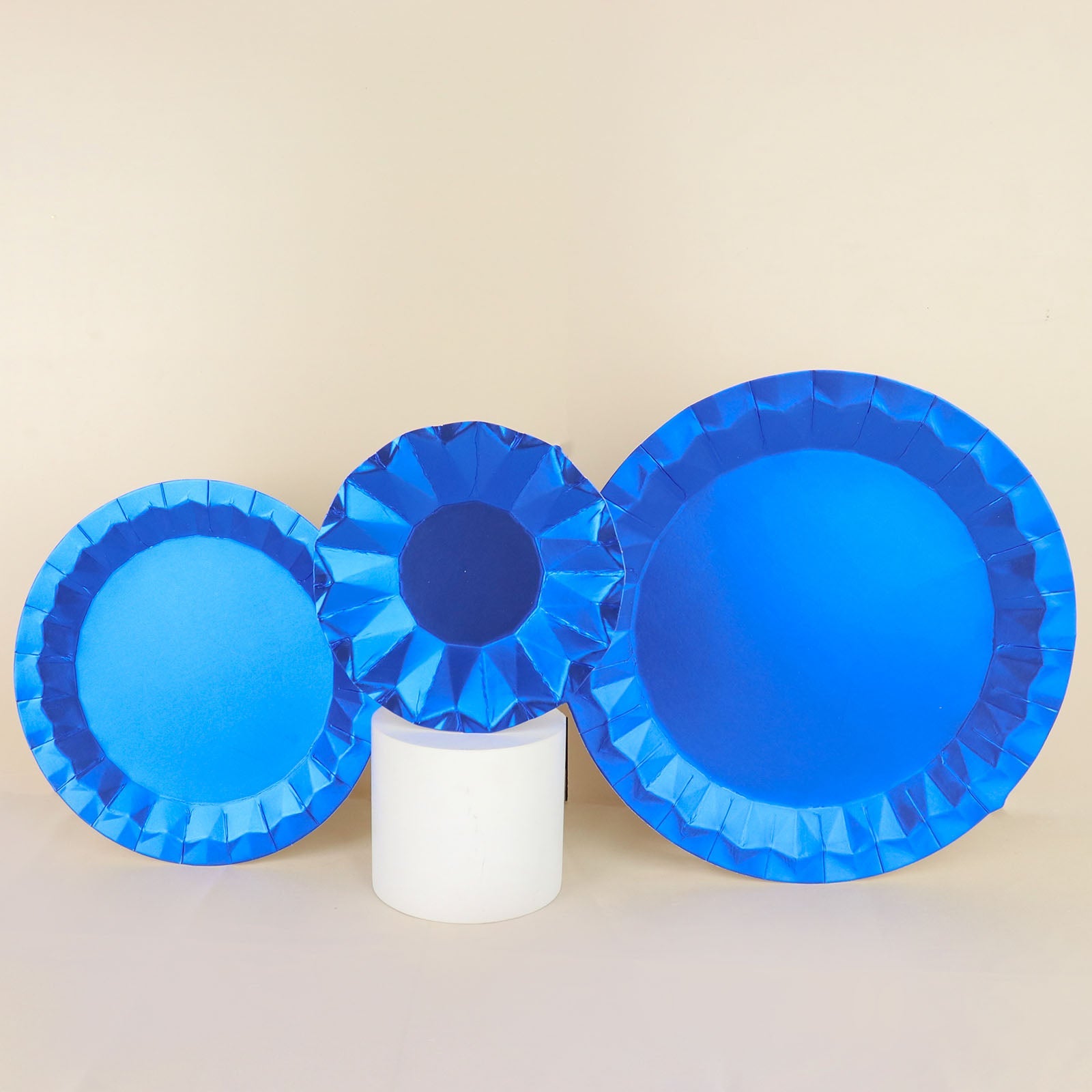 400 GSM Disposable 7 Inch Geometric Party Plates in Royal Blue Color 25 Pack 