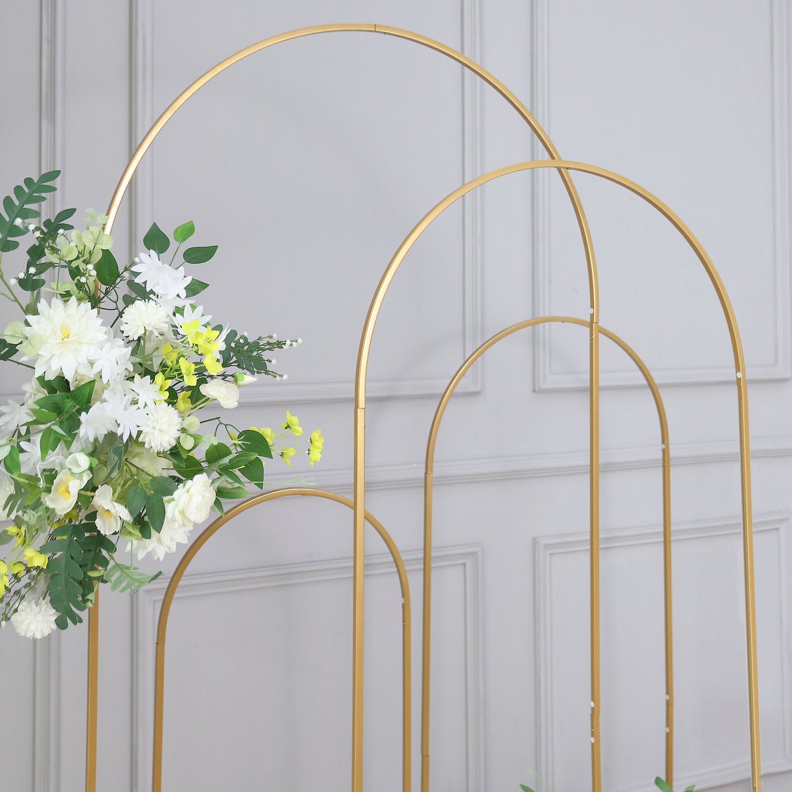 Gold Chiara Metal Backdrop Arch Stand with Round Top Set of 4