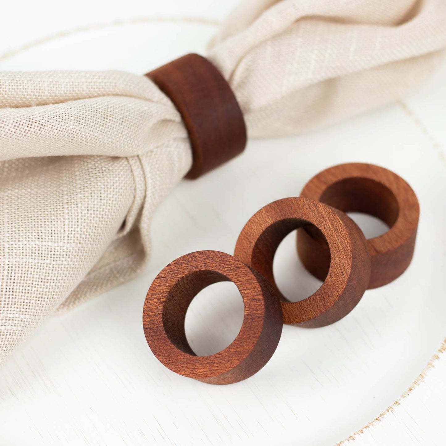 4 Pack | 1.75inch Cinnamon Brown Hardwood Napkin Ring Wood Slices, Farmhouse Napkin Holders