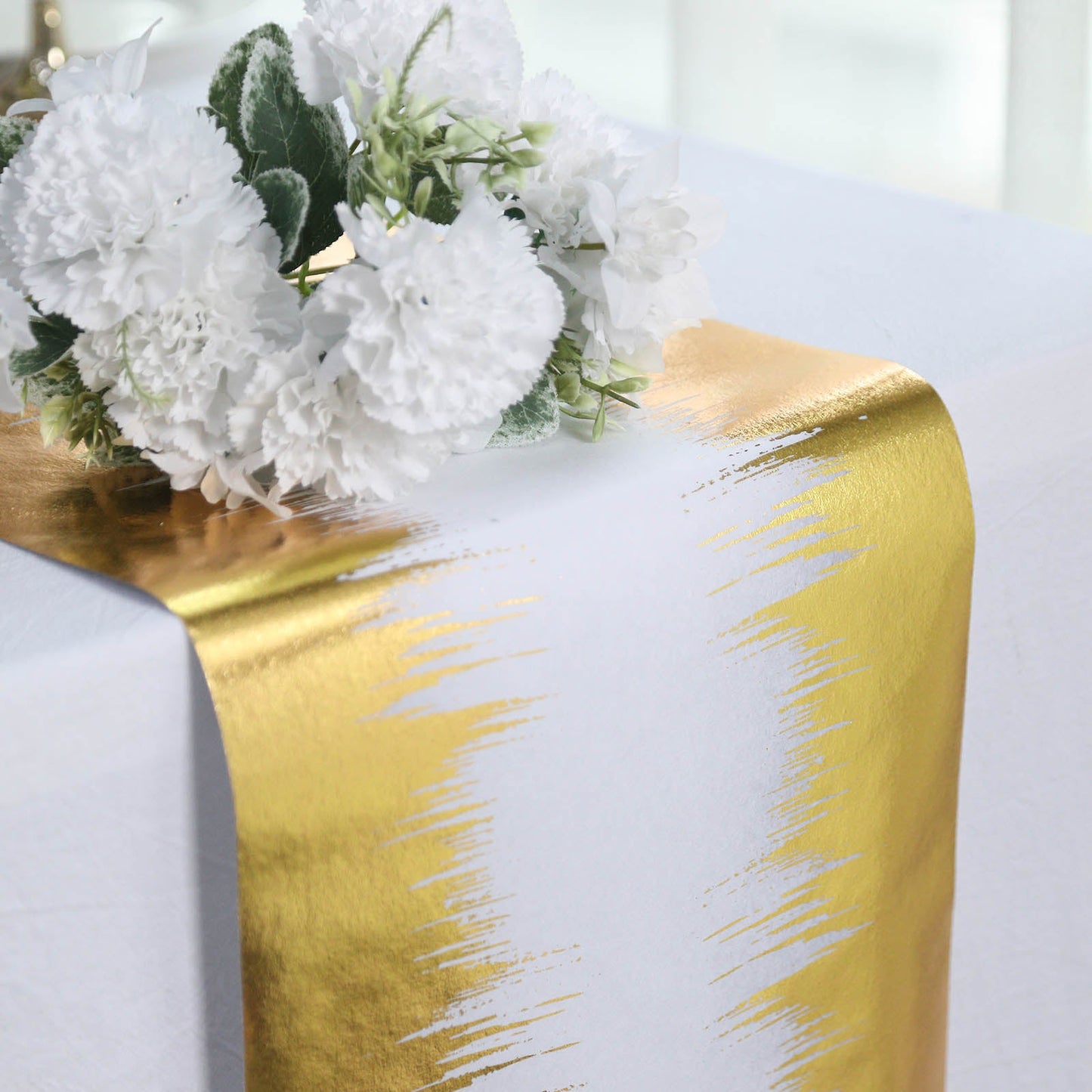 108inch Metallic Gold / White Icicle Print Non-Woven Foil Table Runner