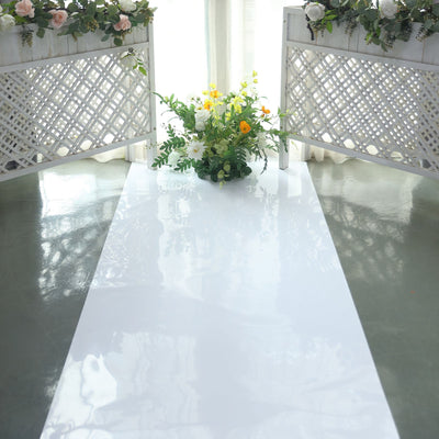 Glamorous Entrance with the Aisle Runner