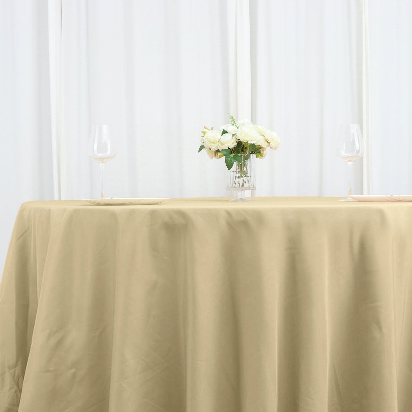 132 Inch Polyester Round Tablecloth in Champagne Seamless