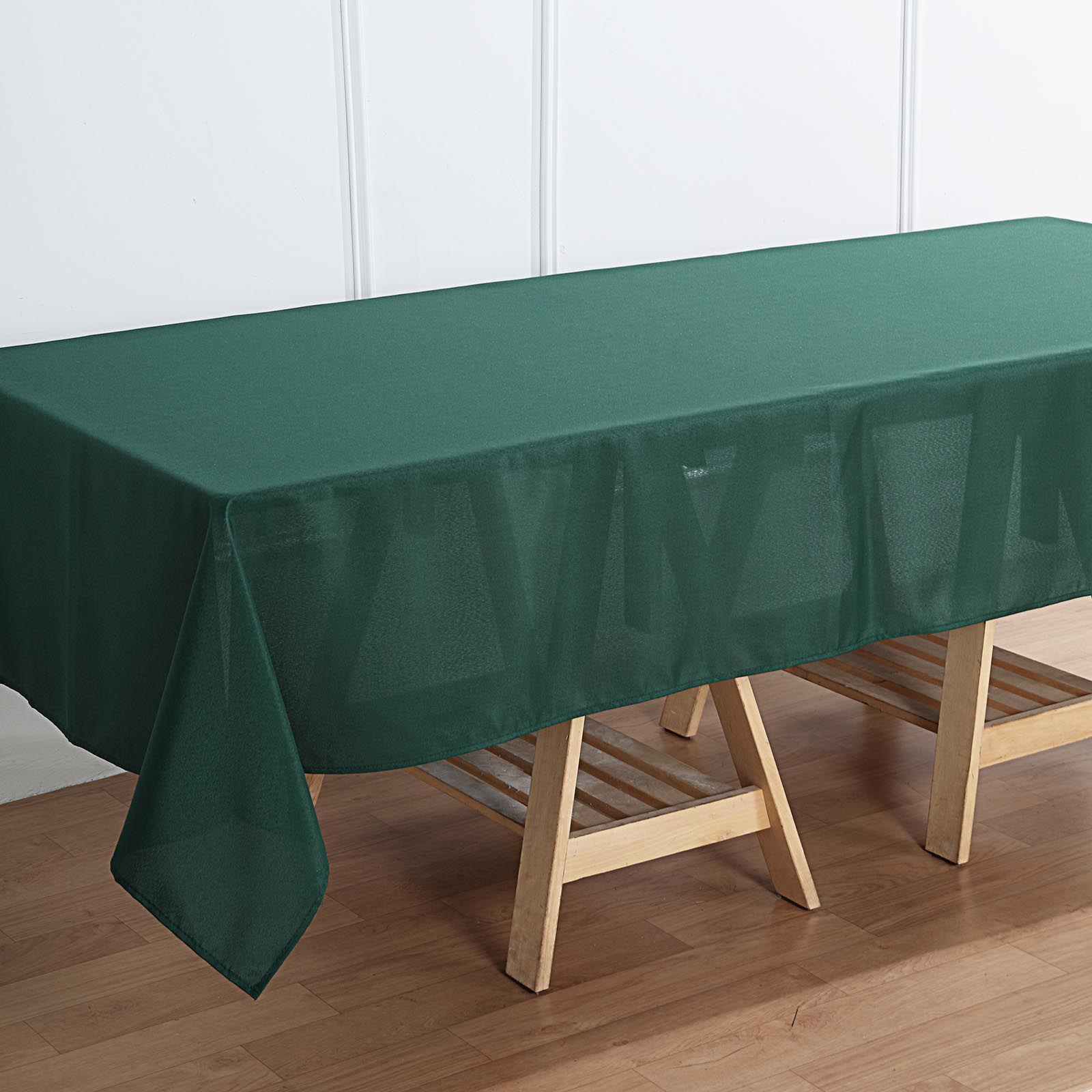 Hunter Emerald Green Rectangular Polyester Tablecloth 60 Inch x 102 Inch
