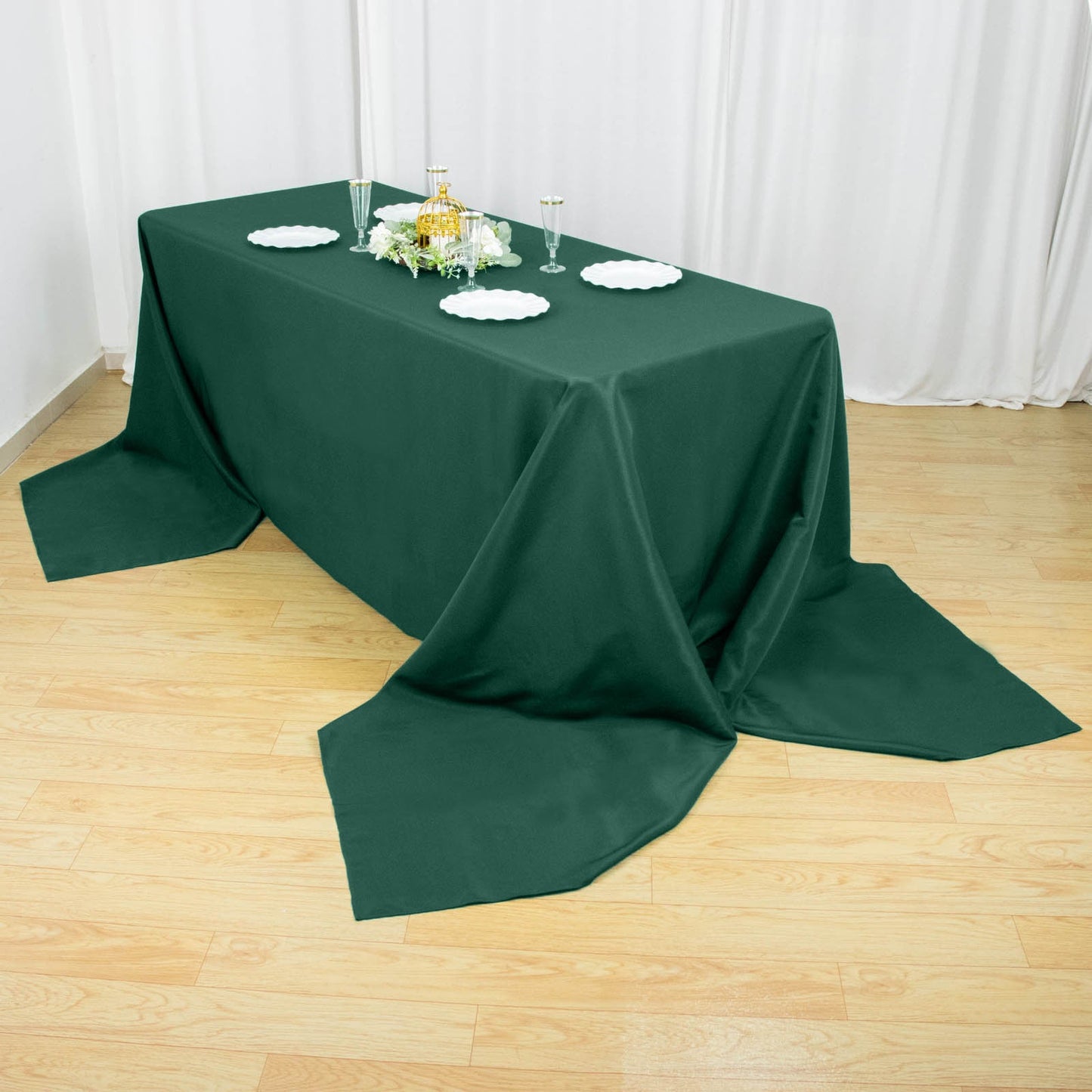 90"x156" Hunter Emerald Green Seamless Premium Polyester Rectangular Tablecloth - 220GSM