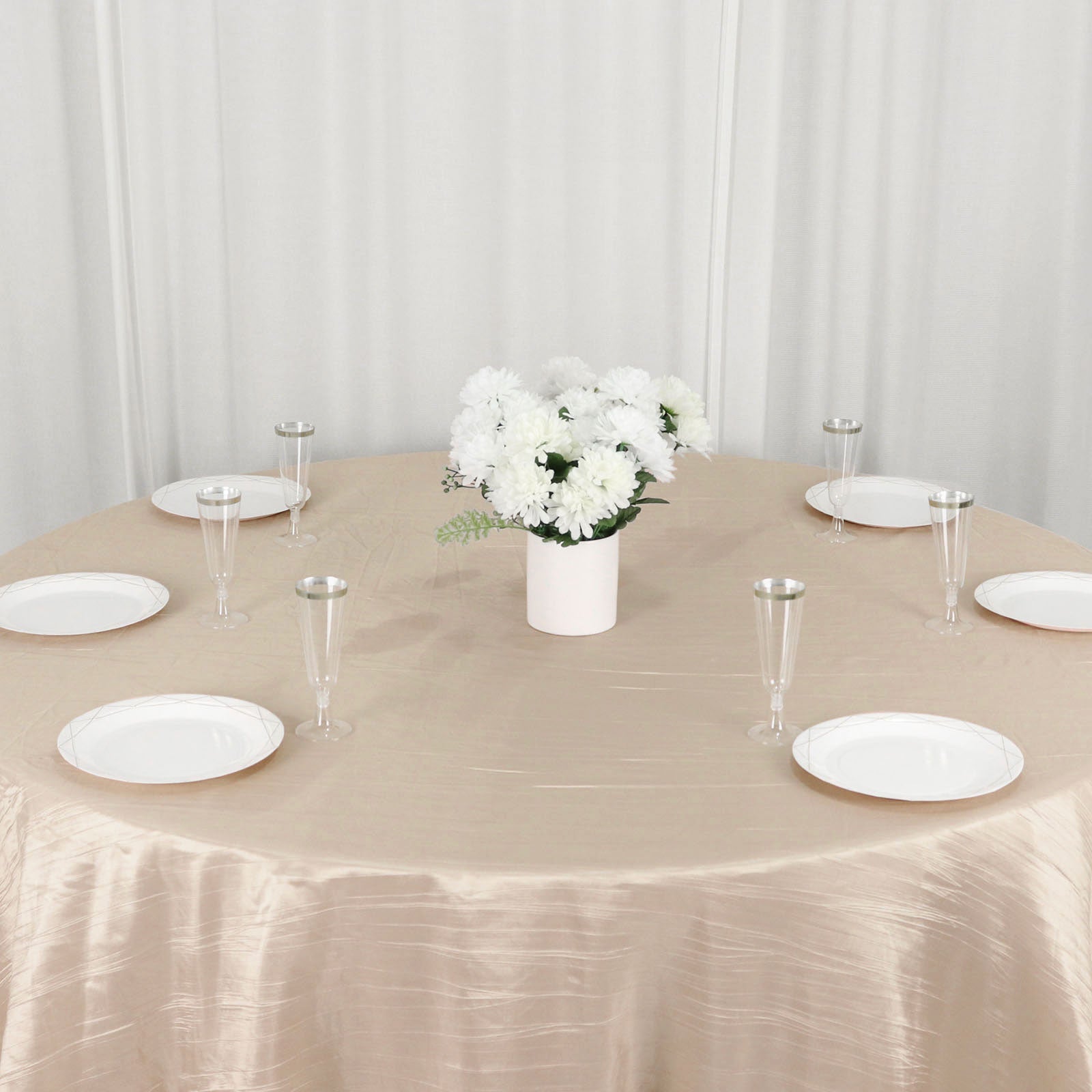 132 Inch Beige Crinkle Taffeta Tablecloth Round 