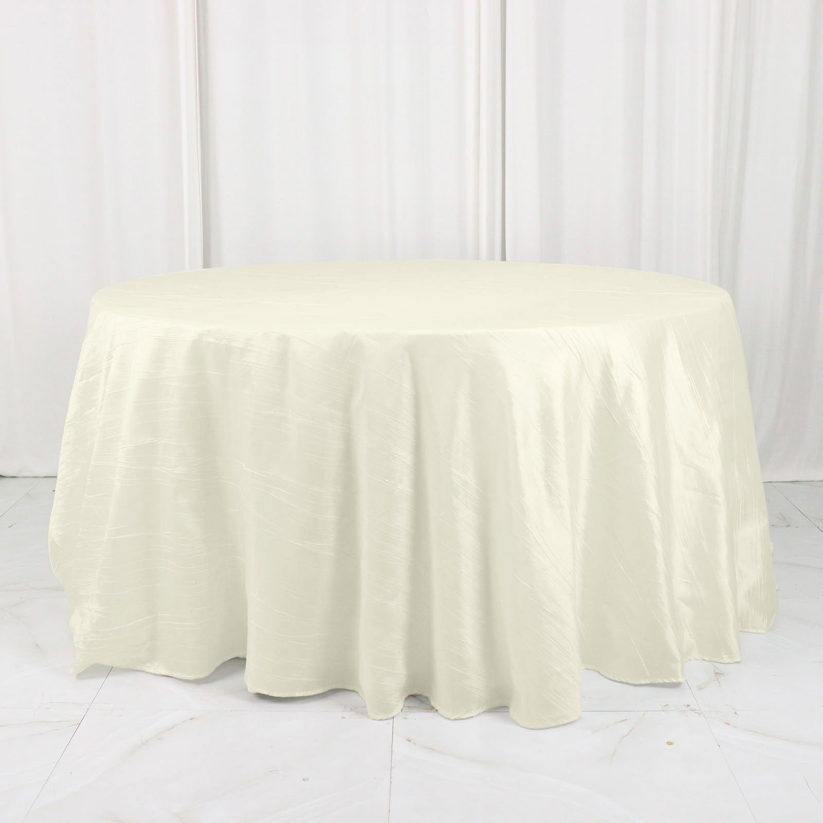 Accordion Crinkle Taffeta Round Seamless Ivory Tablecloth 132 Inch