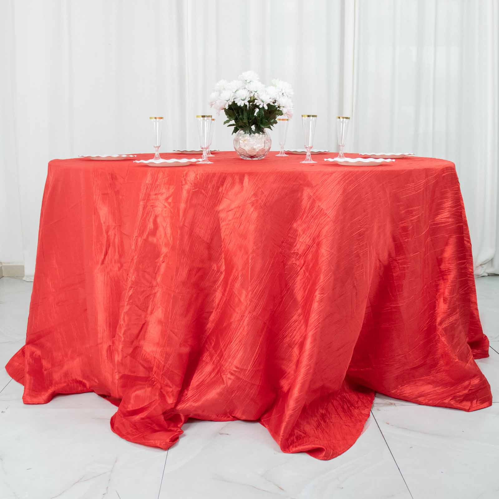 132inch Red Accordion Crinkle Taffeta Seamless Round Tablecloth