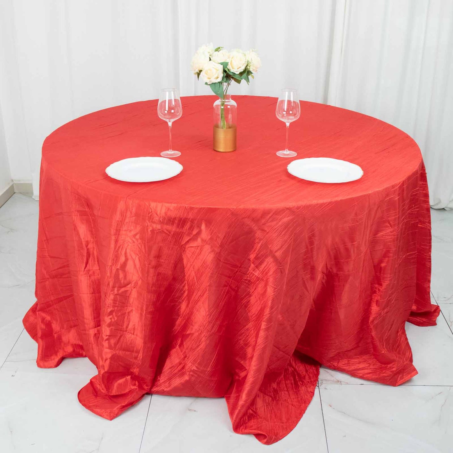 132inch Red Accordion Crinkle Taffeta Seamless Round Tablecloth