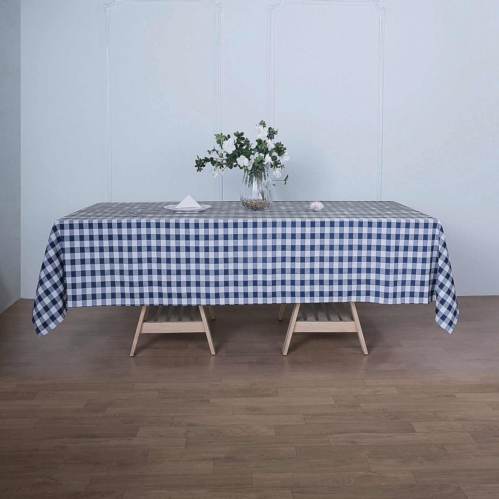 White Navy Blue Polyester Tablecloth 60 Inch x 126 Inch Buffalo Check Rectangular
