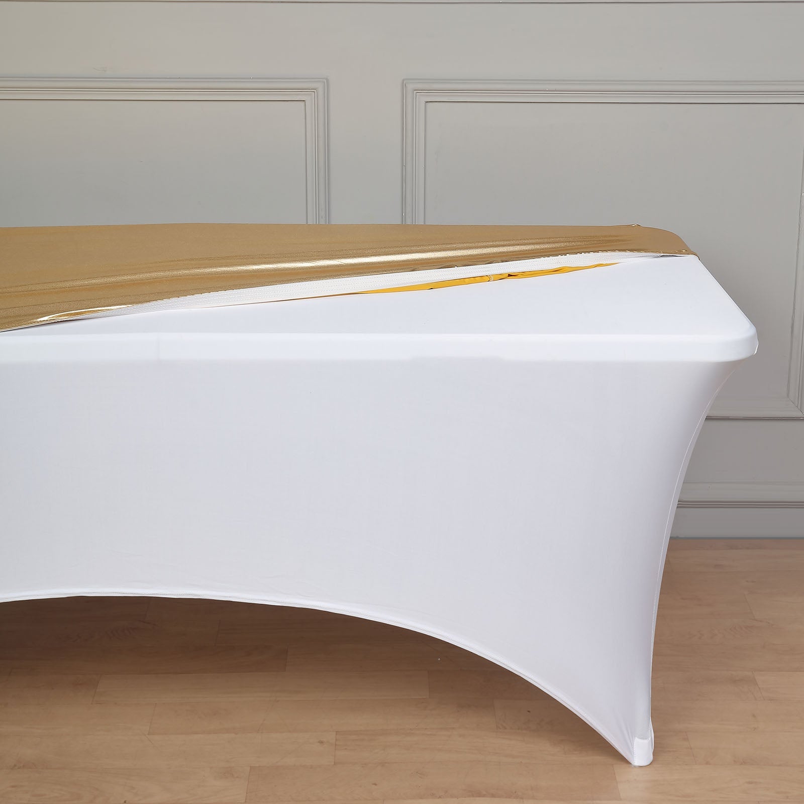 Metallic gold fitted table cover for 72"x30" banquet tables.