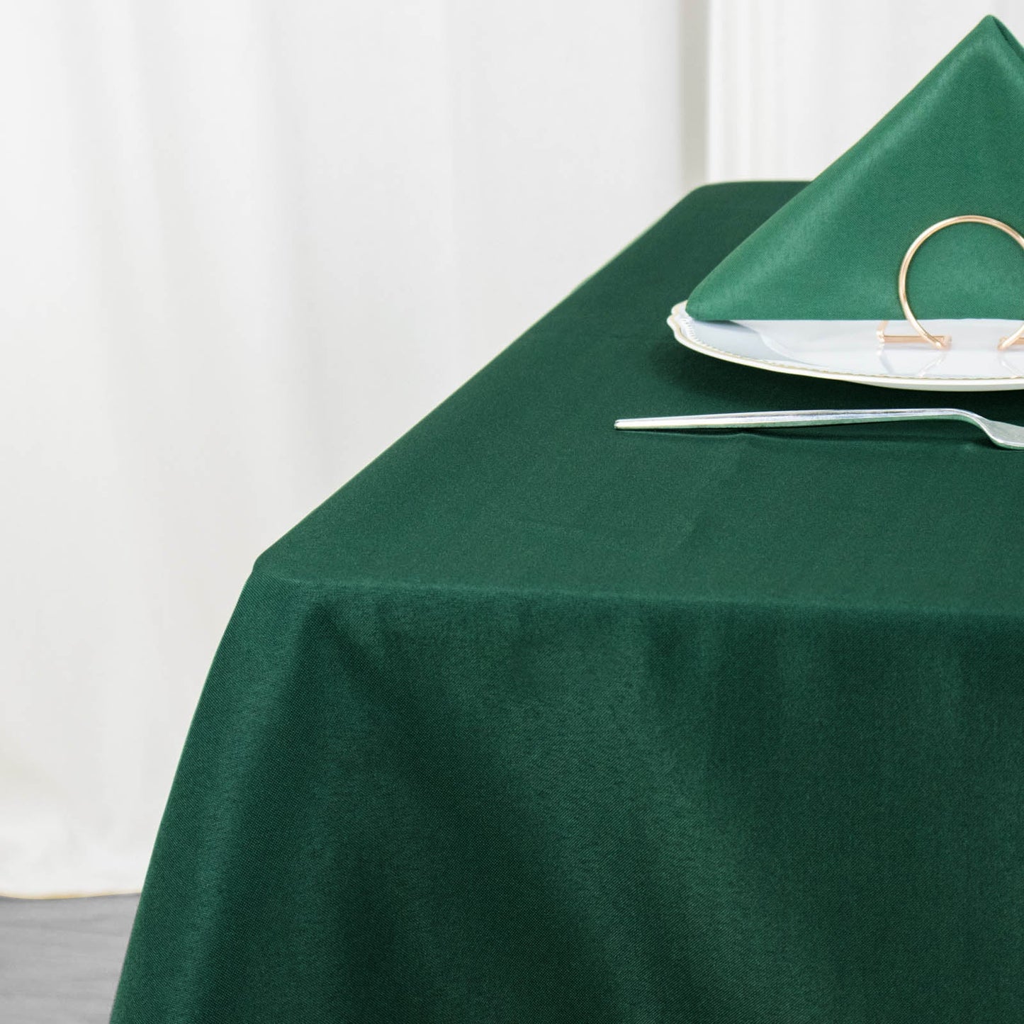 70x70inch Hunter Emerald Green 200 GSM Premium Seamless Polyester Square Tablecloth