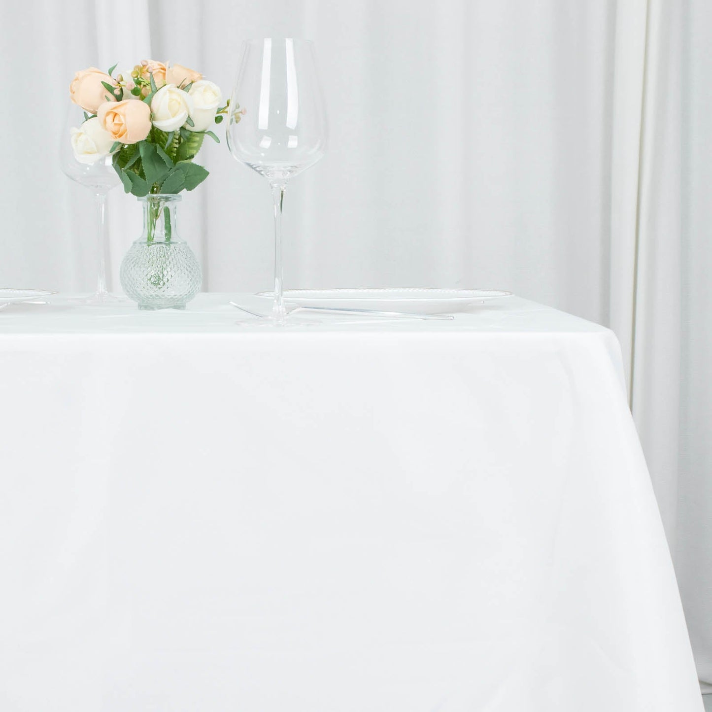 70inch White 200 GSM Seamless Premium Polyester Square Tablecloth