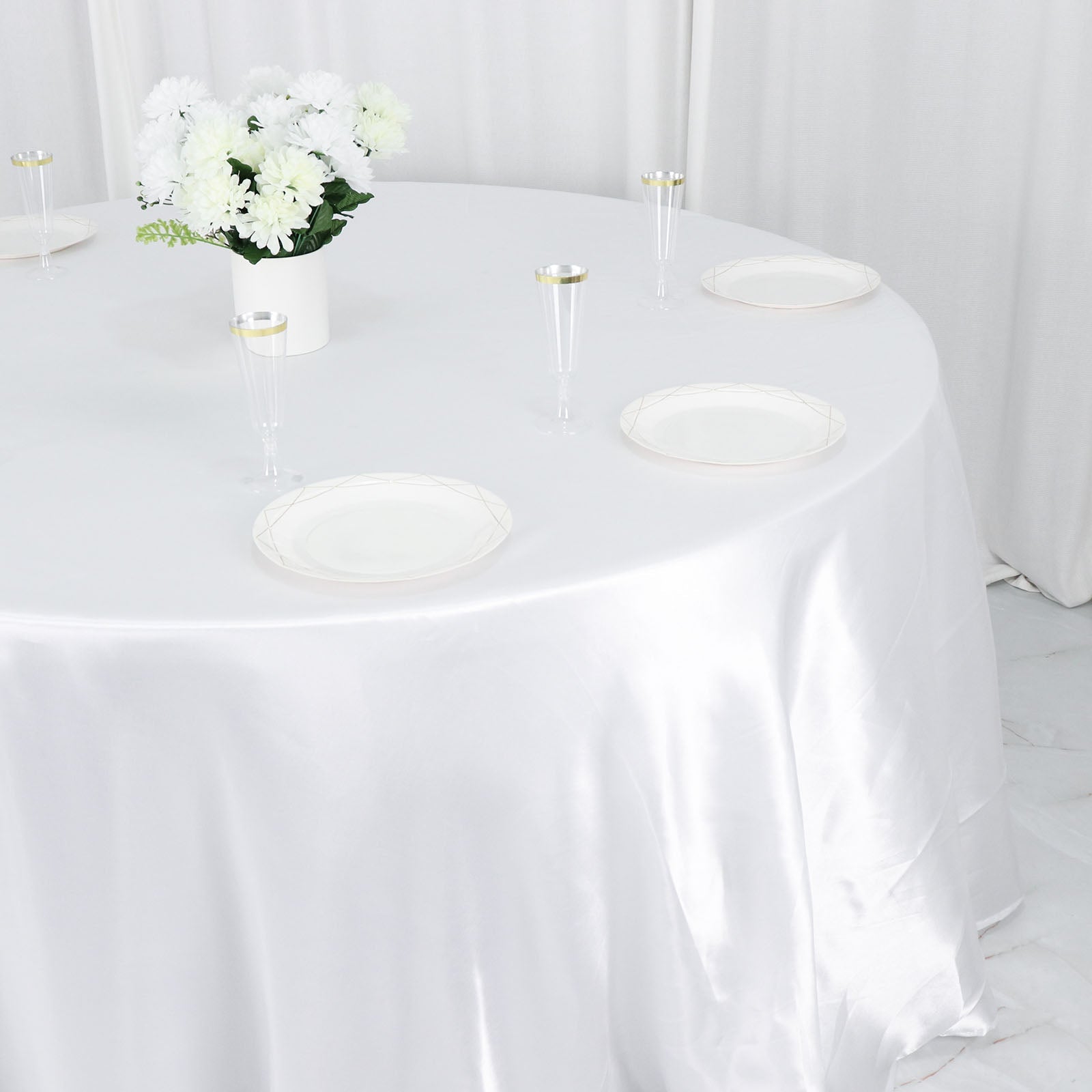 132 Inch White Satin Tablecloth Round