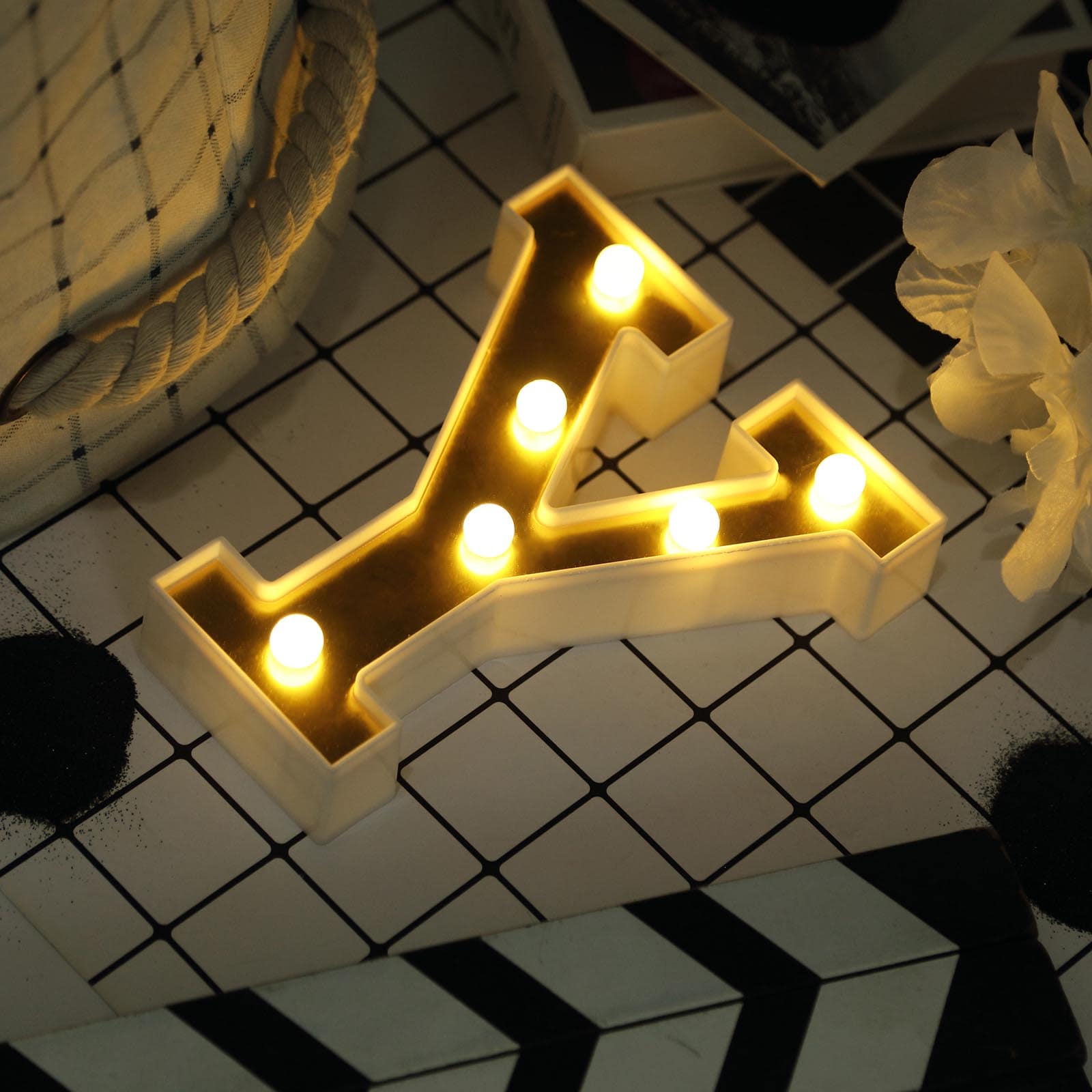 Warm white LED light-up letter "Y" with gold accents.
